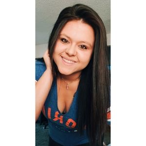 Meet your Posher, Lanie